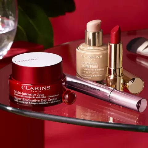 Clarins Dagverzorging | Super Restorative Day Cream Spf 15 - All Skin Types